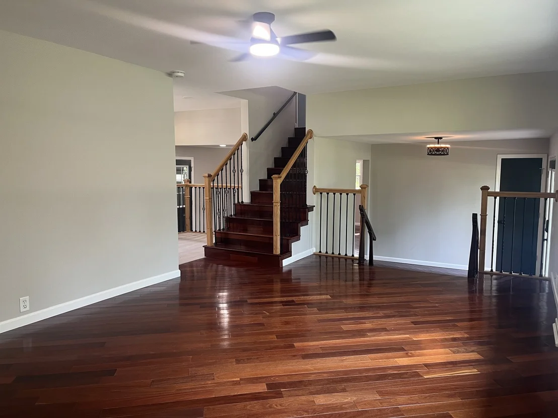 Photo of 1401 Oakleaf Drive