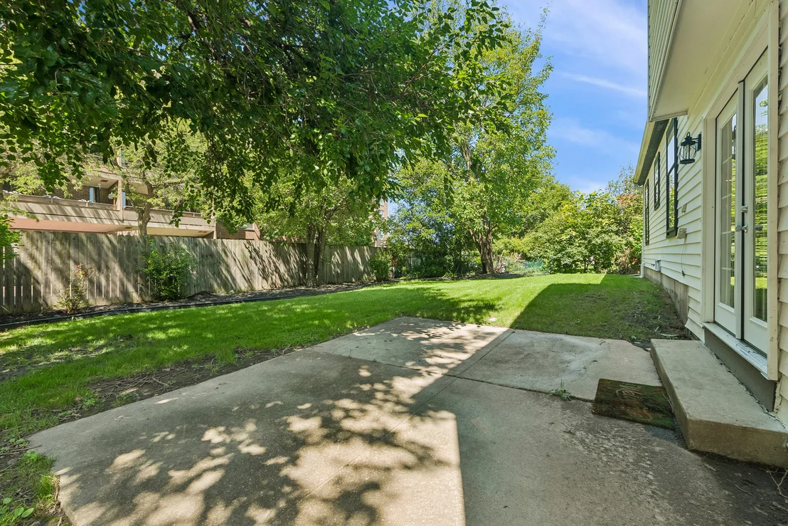 Photo of 17618 Stonebridge Drive