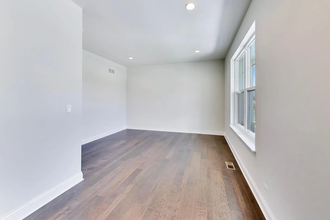 Photo of 495 CORA Lane