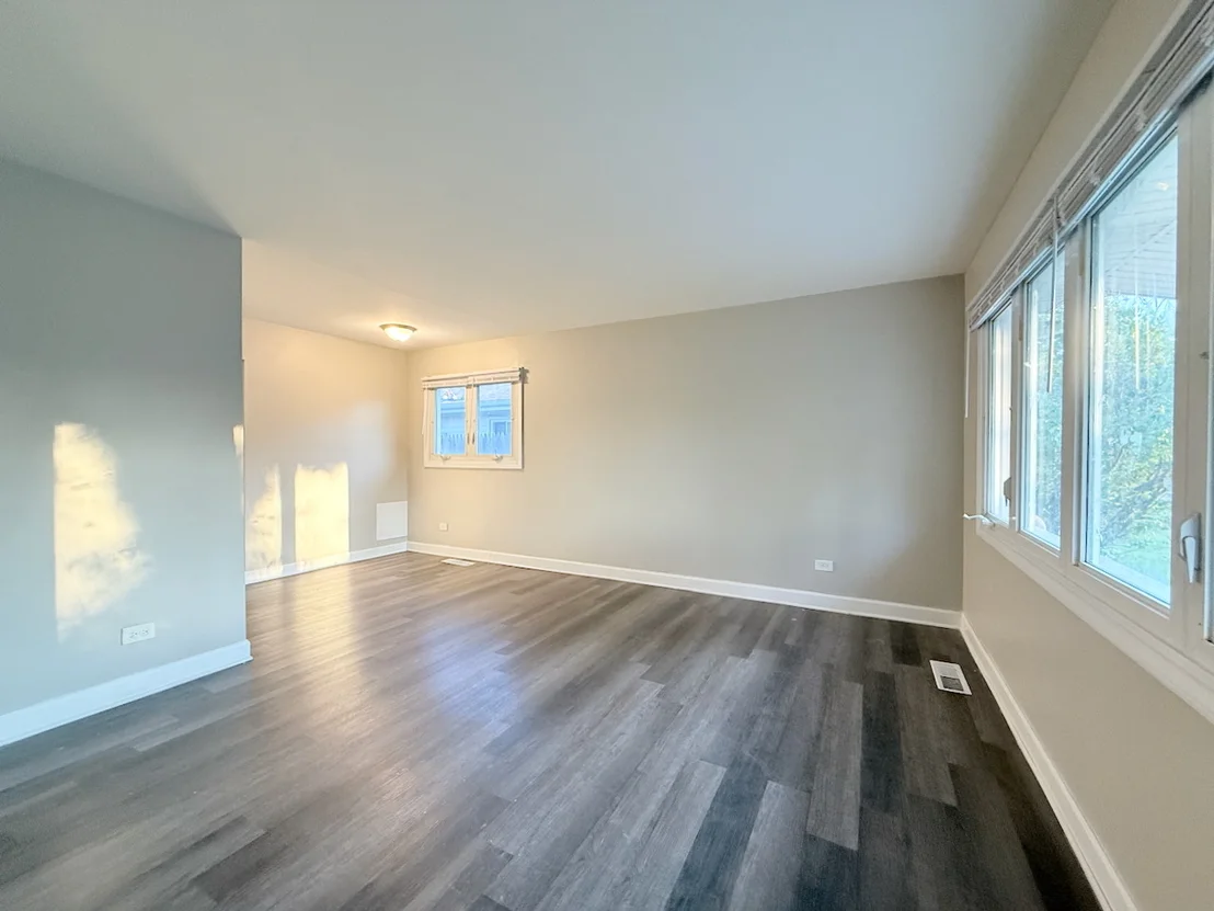 Photo of 17153 Walter Street