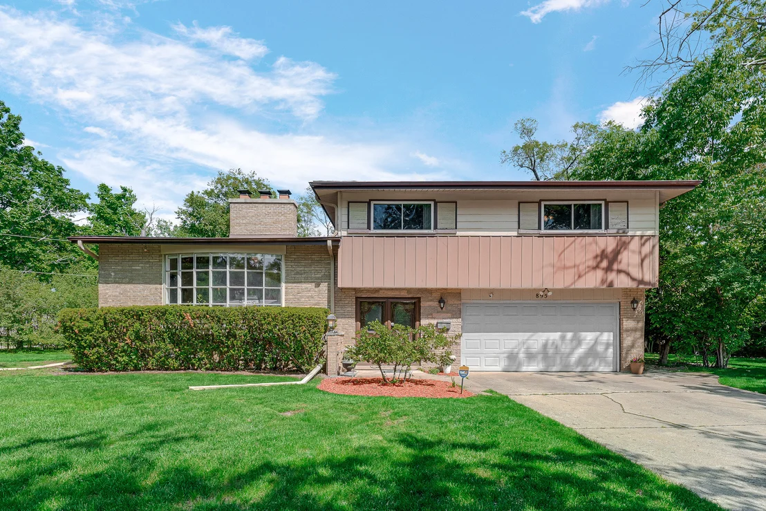 Photo of 895 Sumac Road