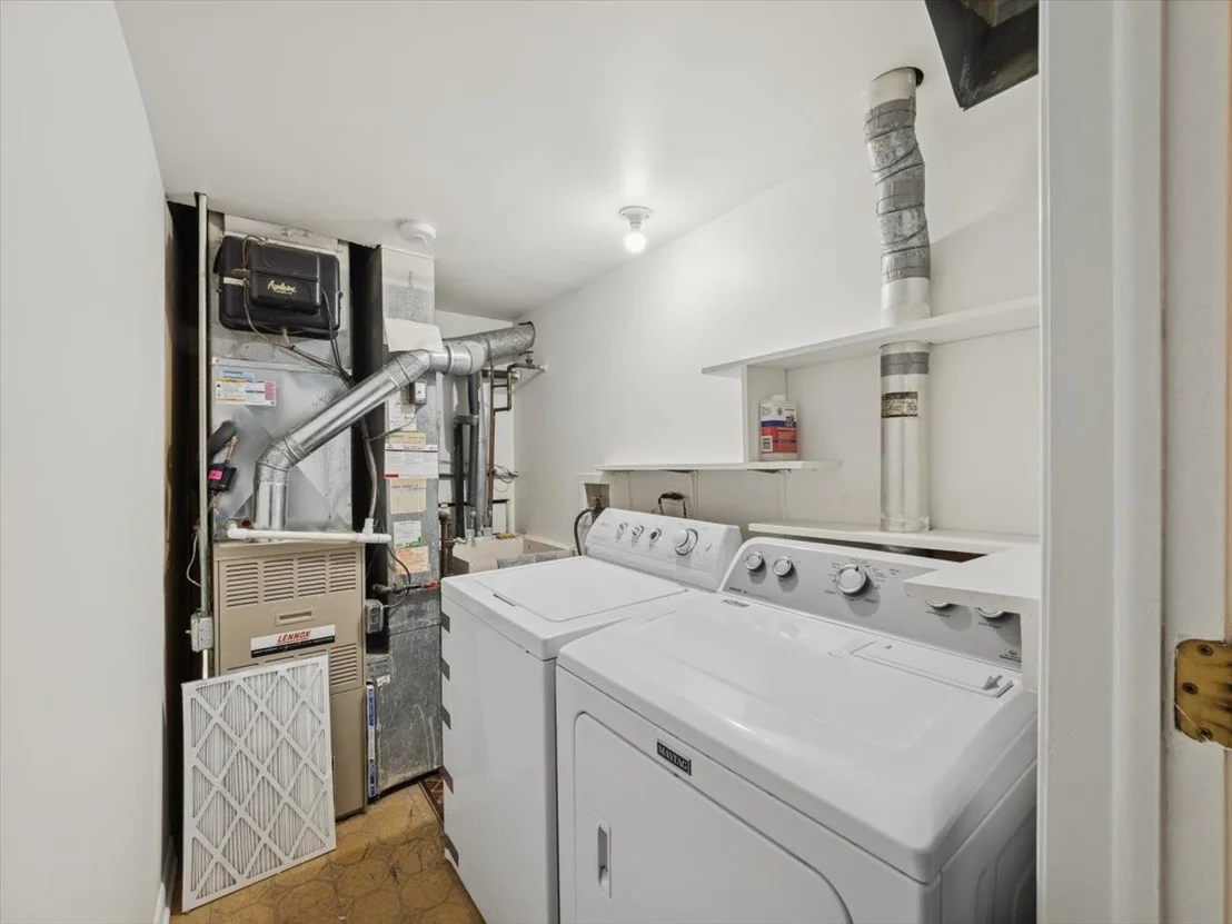 Photo of 122 Encina Drive