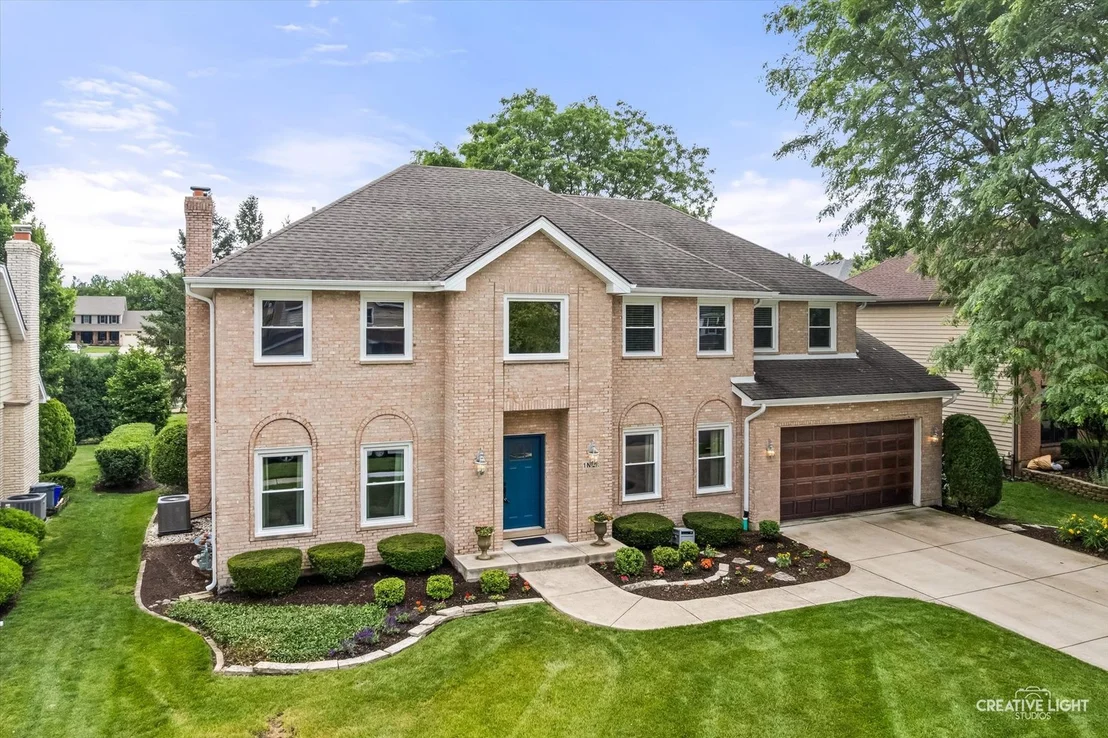 Photo of 1N211 Coventry Drive