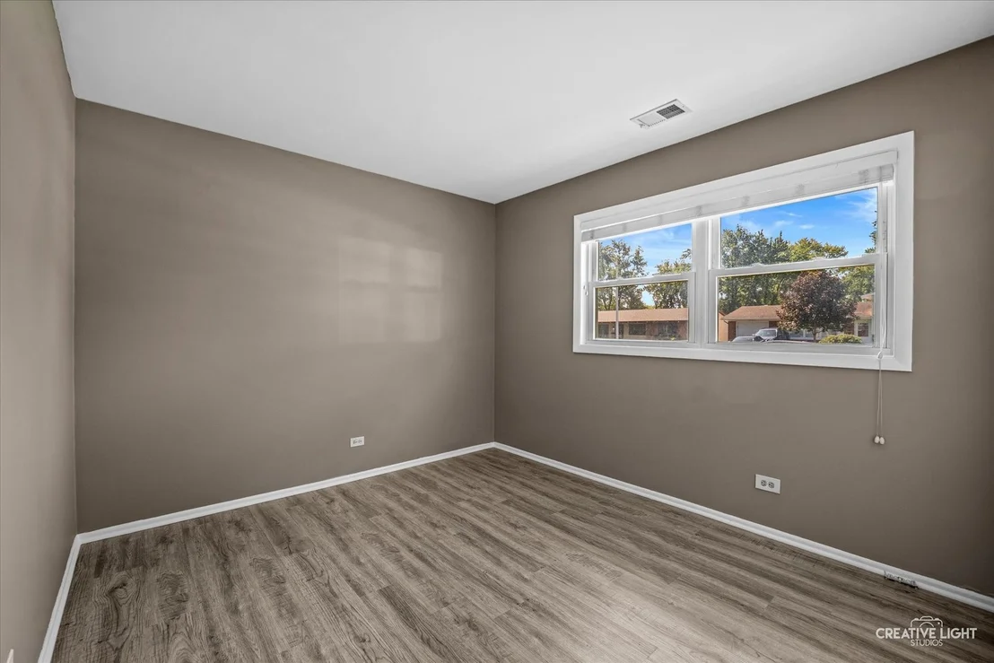 Photo of 1194 Windsor Lane