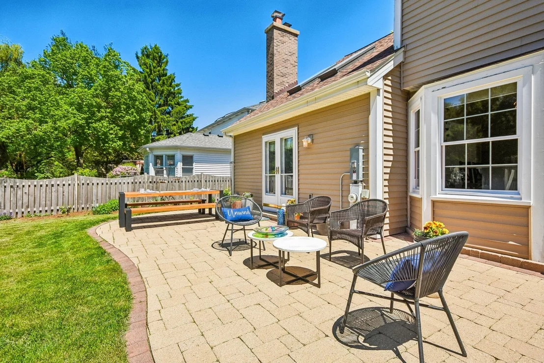 Photo of 1559 Abbotsford Drive