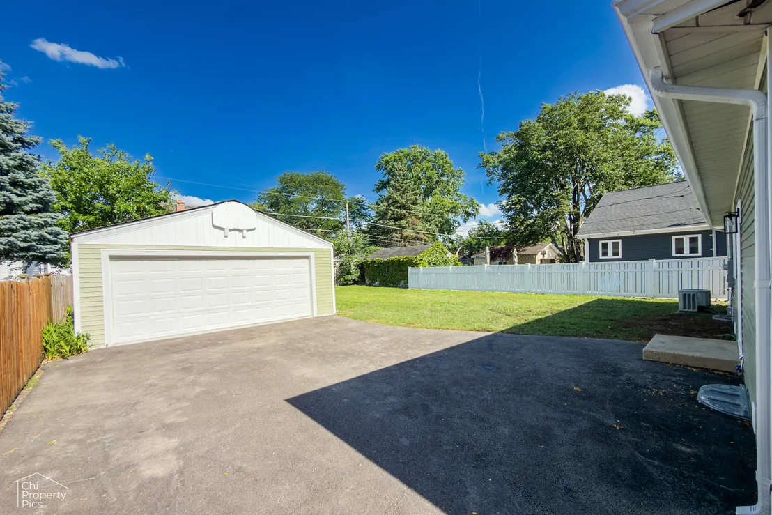 Photo of 519 N Forest Avenue