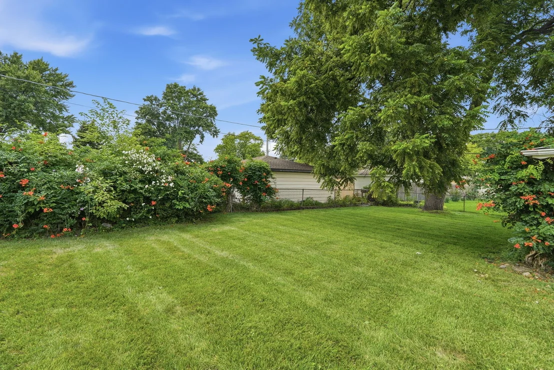 Photo of 730 W Beach Drive