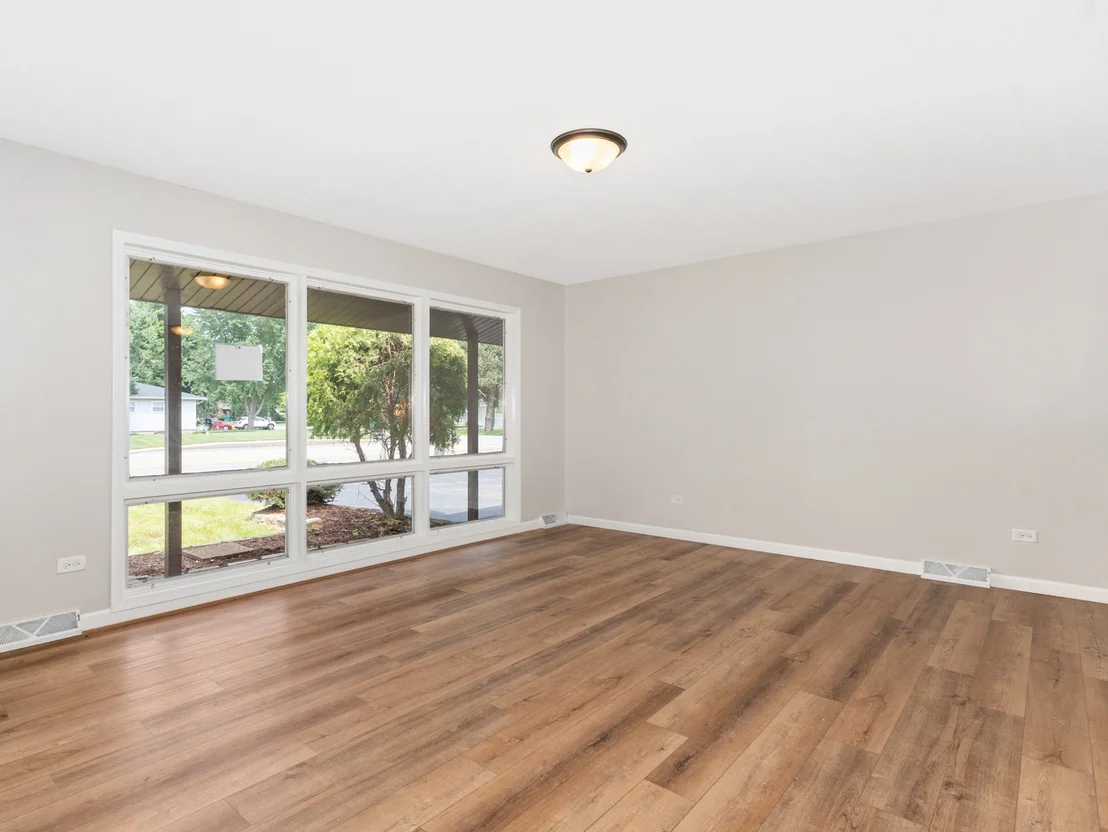 Photo of 23523 W Renwick Road