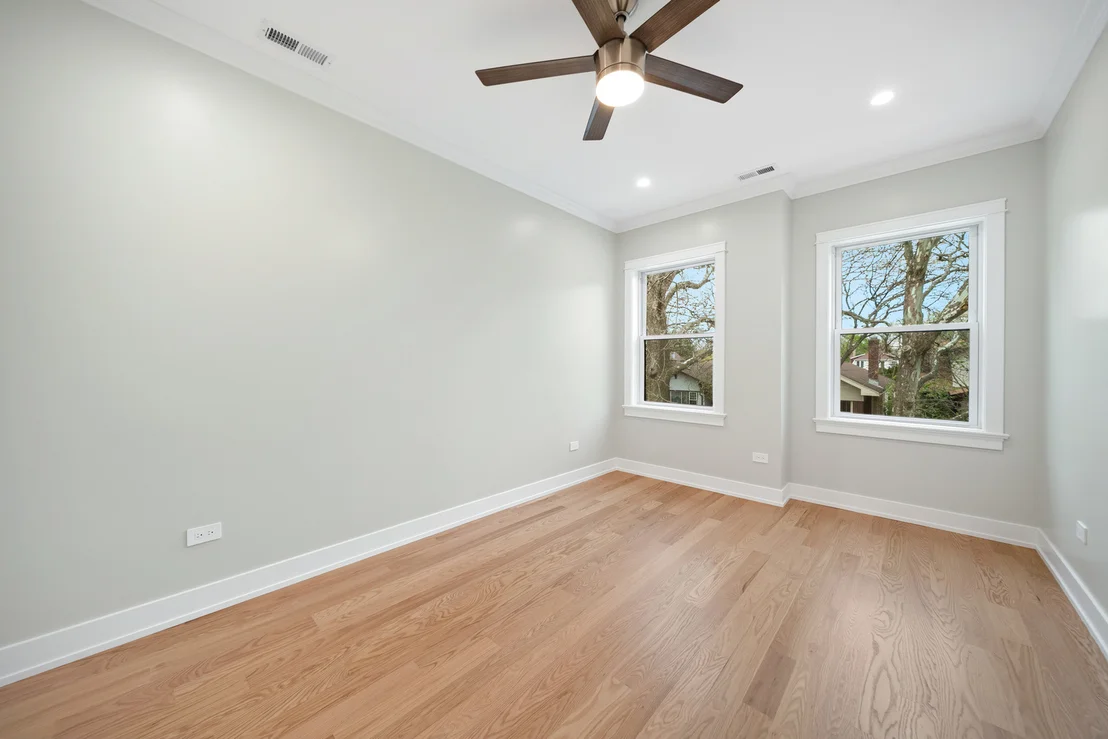 Photo of 5347 N Bernard Street