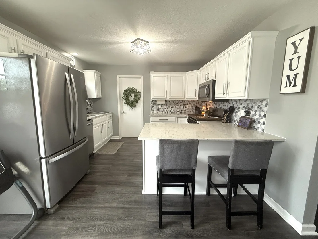 Photo of 602 Suzanne Avenue