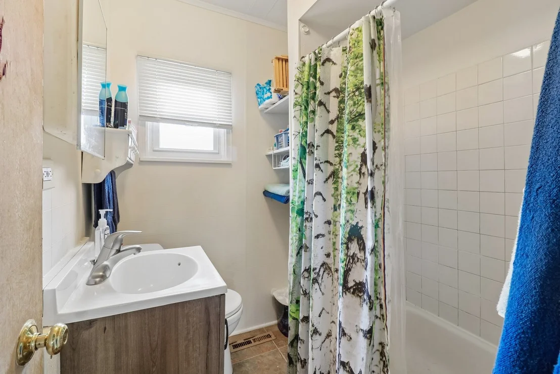 Photo of 121 Beachview Drive