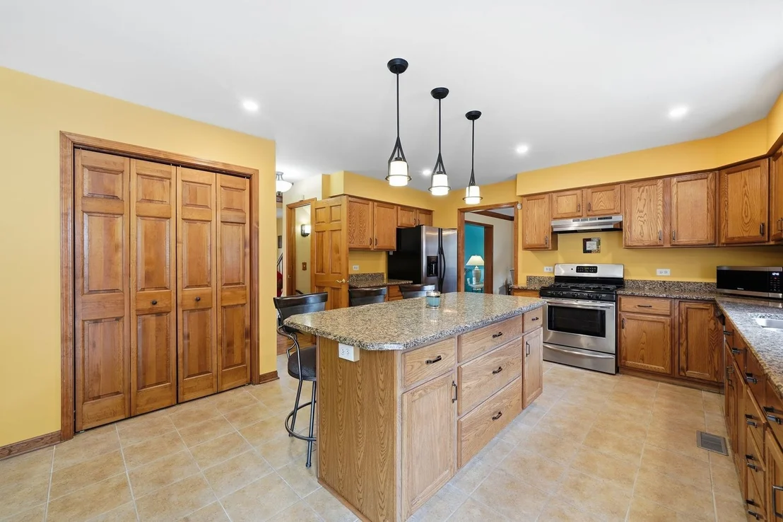 Photo of 567 Warbler Drive