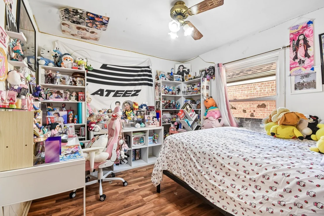 Photo of 3458 W 72nd Place