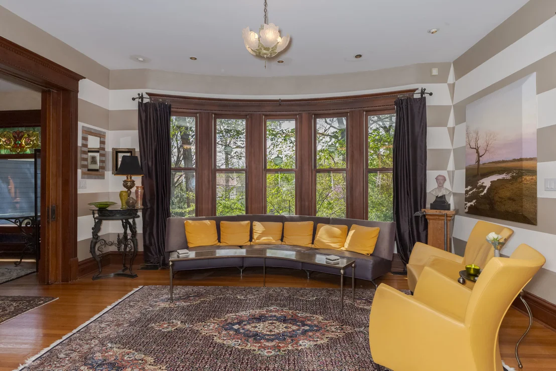 Photo of 5 Broadway Place