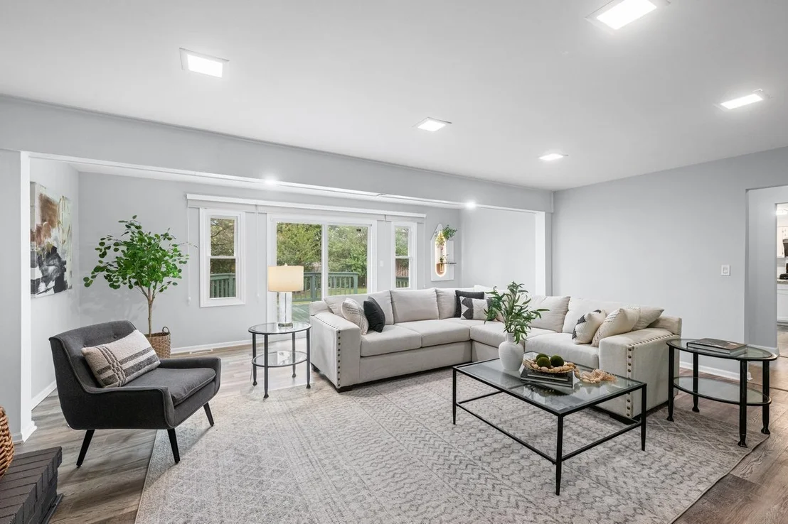 Photo of 410 Thompson Boulevard