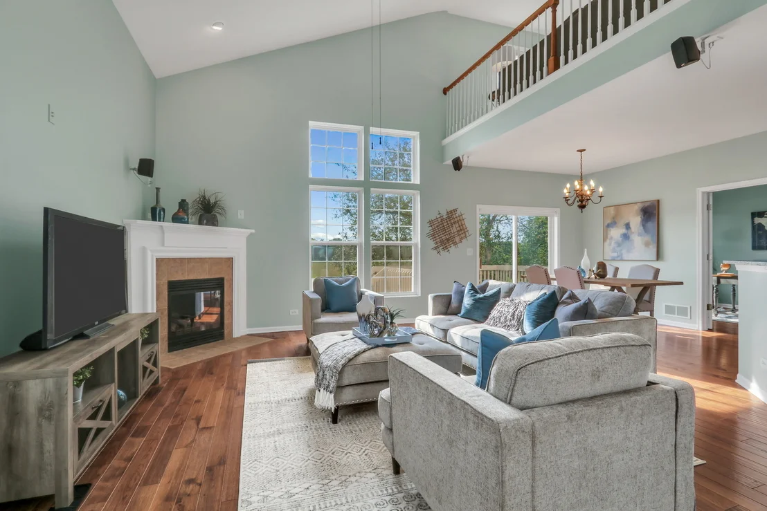 Photo of 2833 Waterfront Avenue