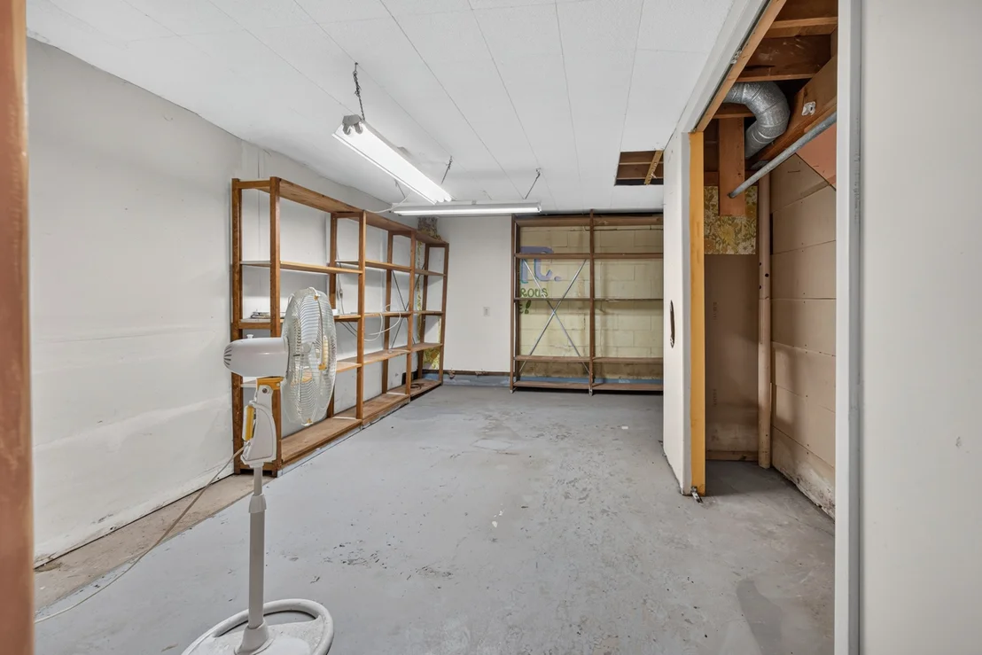 Photo of 405 Warren Avenue