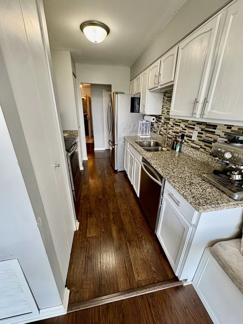 Photo of Unit 409 at 701 Forum Square