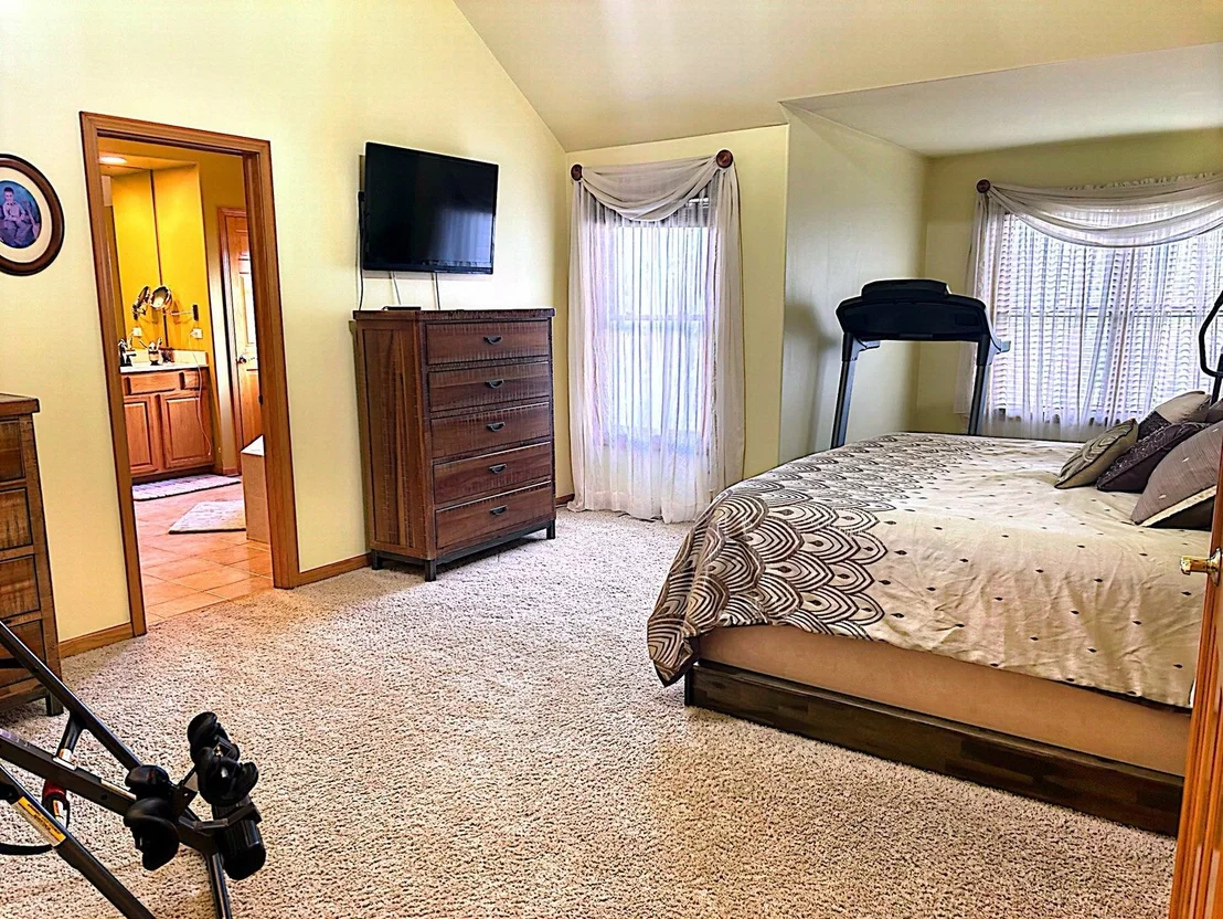Photo of 2484 Warwick Court