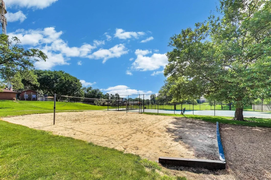 Photo of 249 Sunrise Avenue
