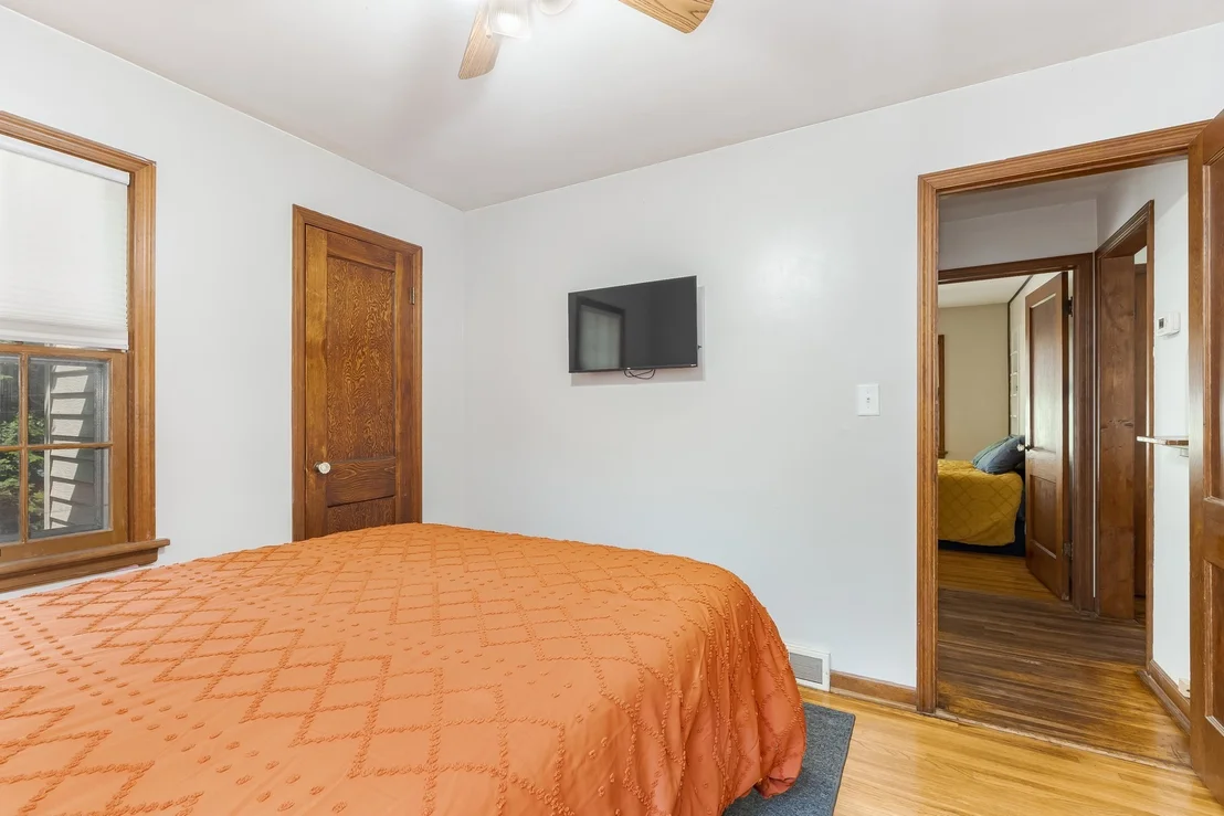 Photo of 821 Normal Avenue