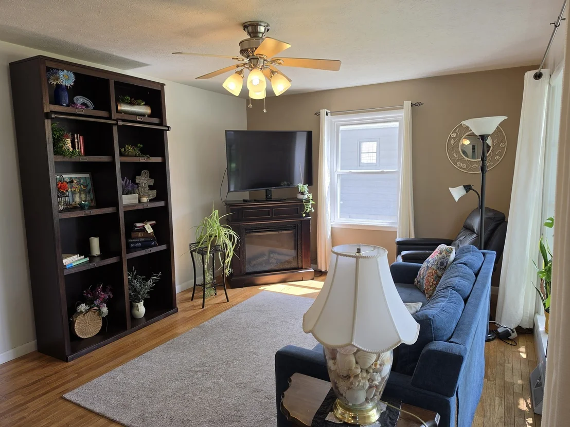 Photo of 1524 Julie Drive