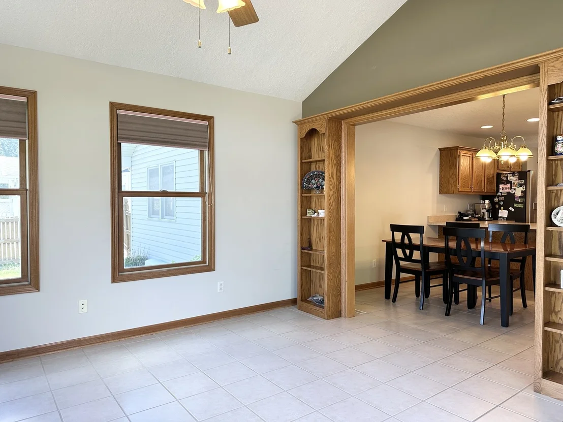 Photo of 1602 Sunridge Drive