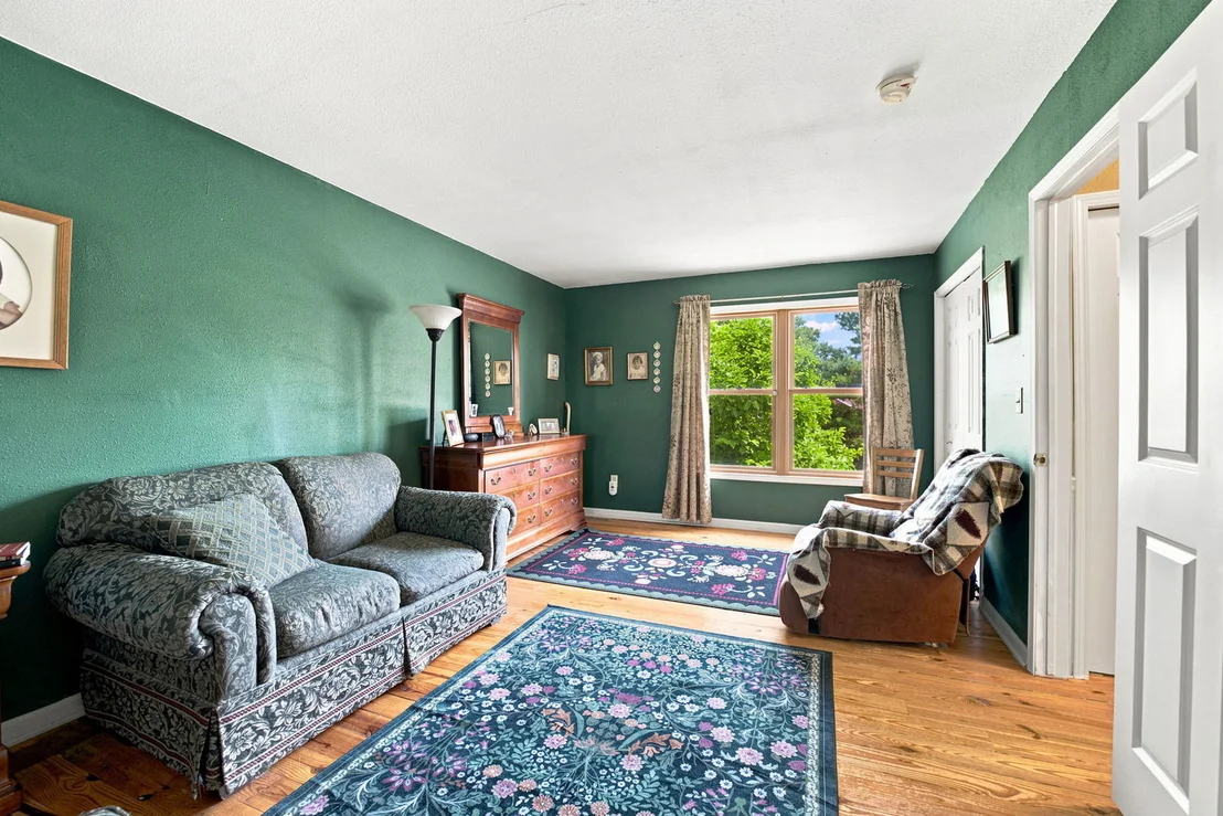 Photo of 1613 Locust Road