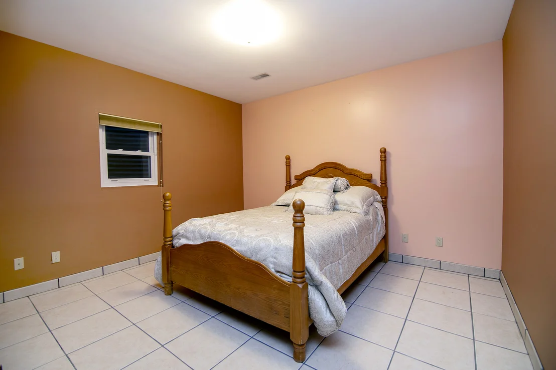 Photo of 284 Barrington Lane