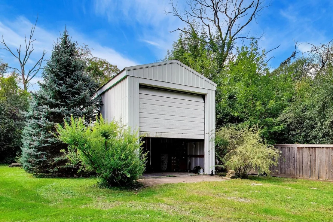 Photo of 26980 N Fairfield Road