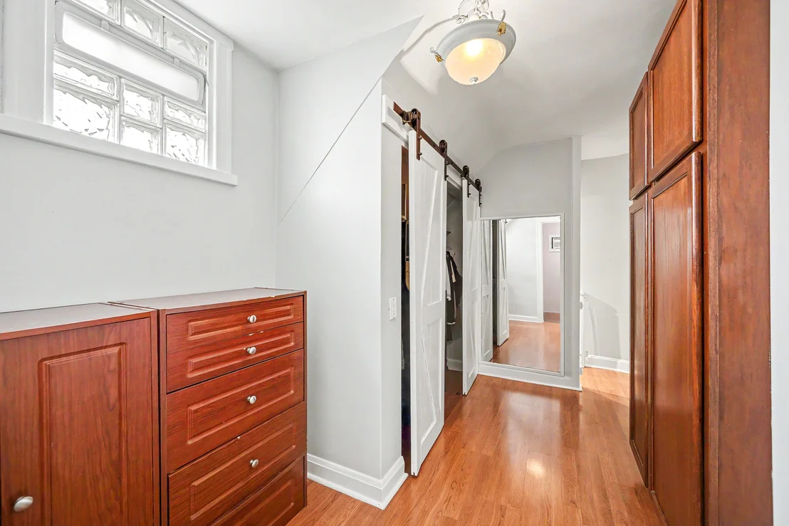 Photo of 813 Circle Avenue