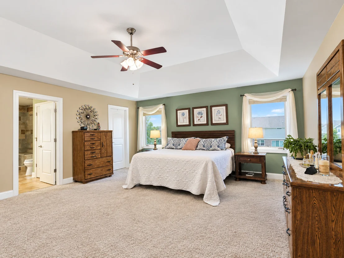 Photo of 2016 Edgeview Drive