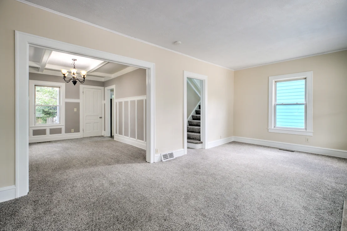Photo of 310 N Mclean Street