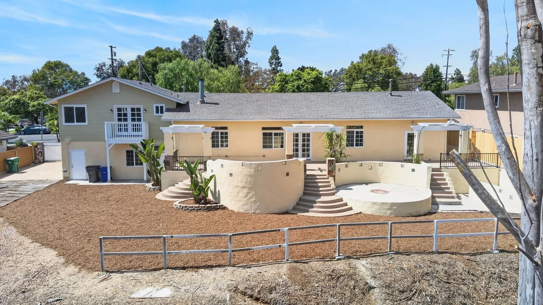 Photo of 2939 Mesa Drive