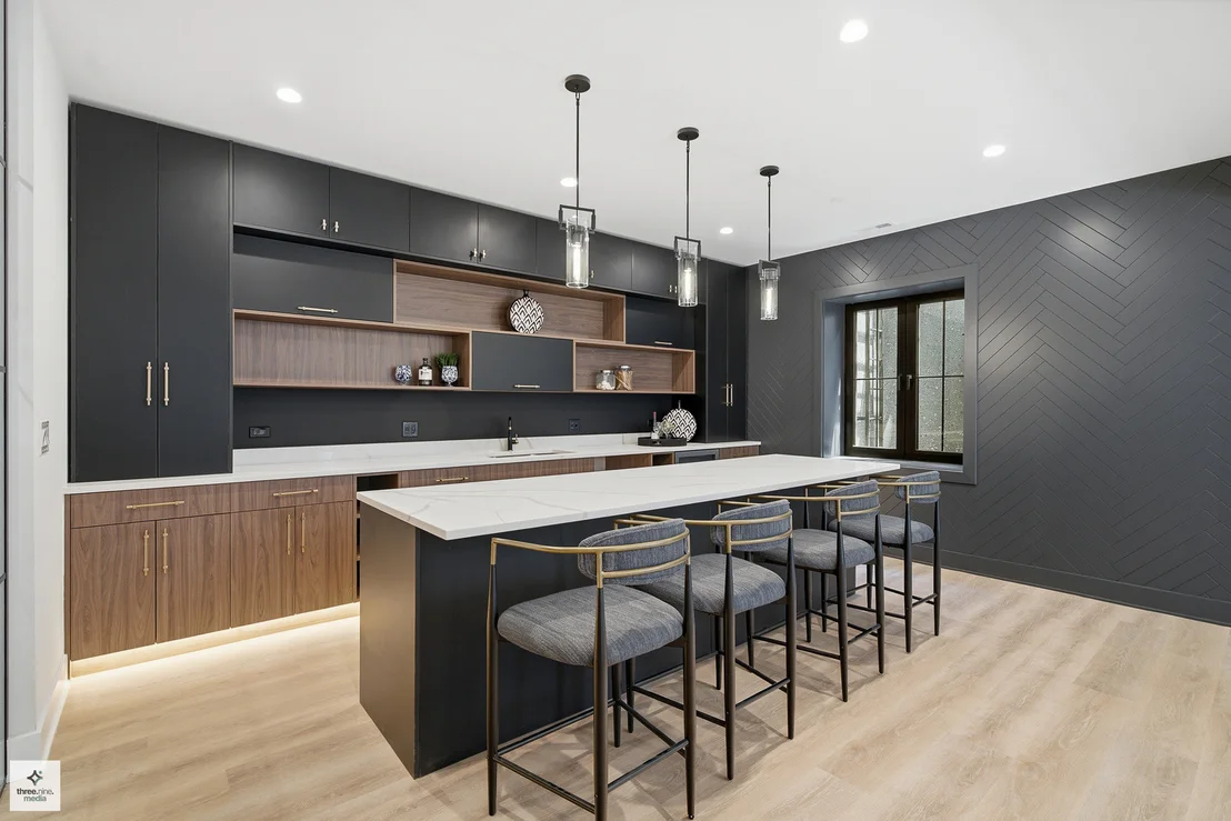 Photo of 424 Forest Edge Drive