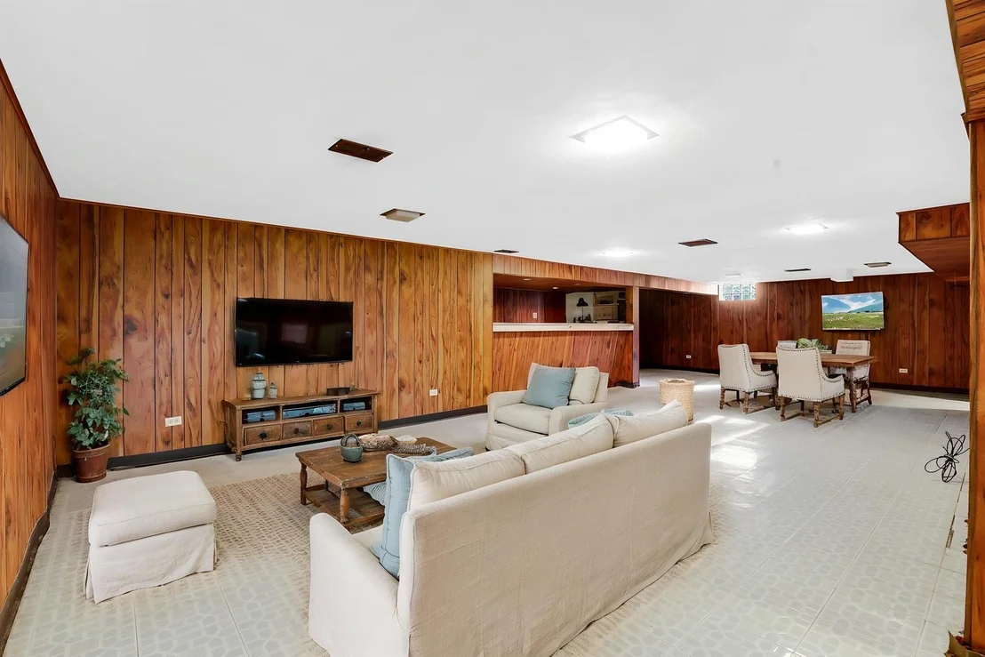 Photo of 270 Crescent Drive
