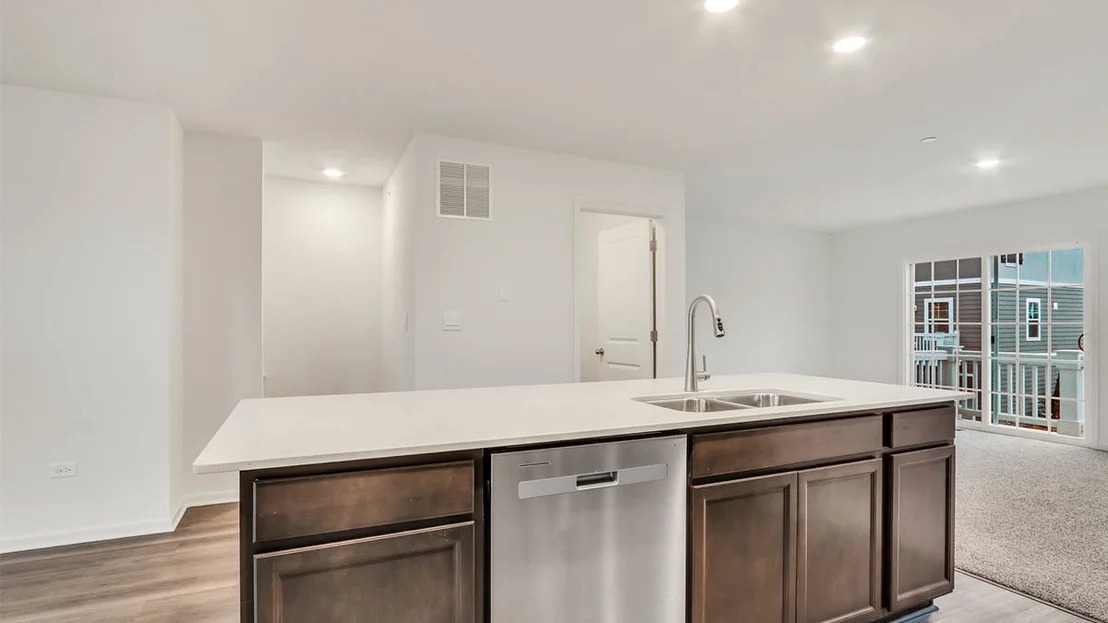 Photo of 401 Lakeshore Court