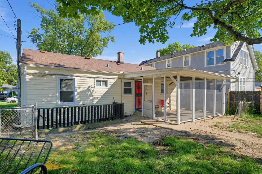 Photo of 156 Oak Avenue
