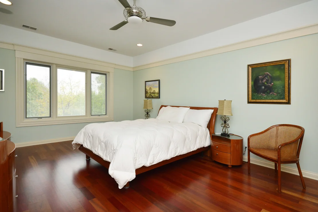 Photo of 4 ROUNDSTONE Lane
