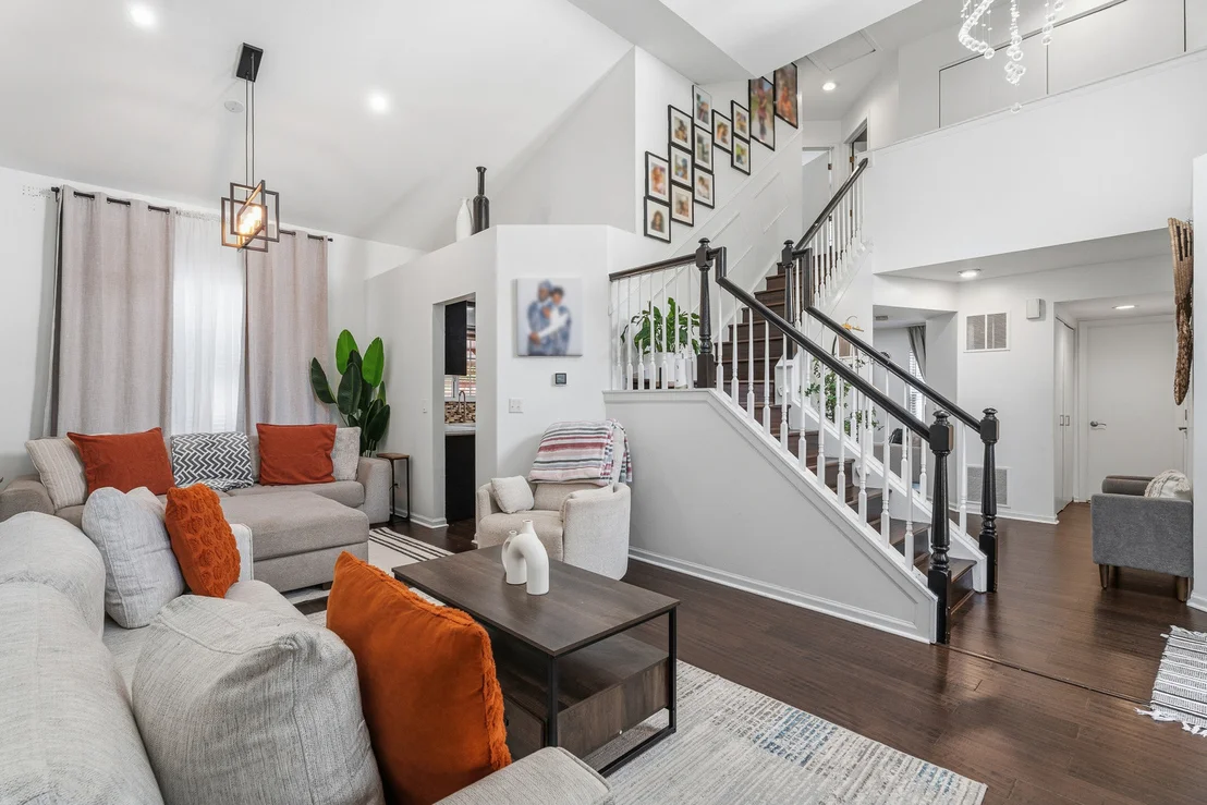 Photo of 568 Cambridge Drive