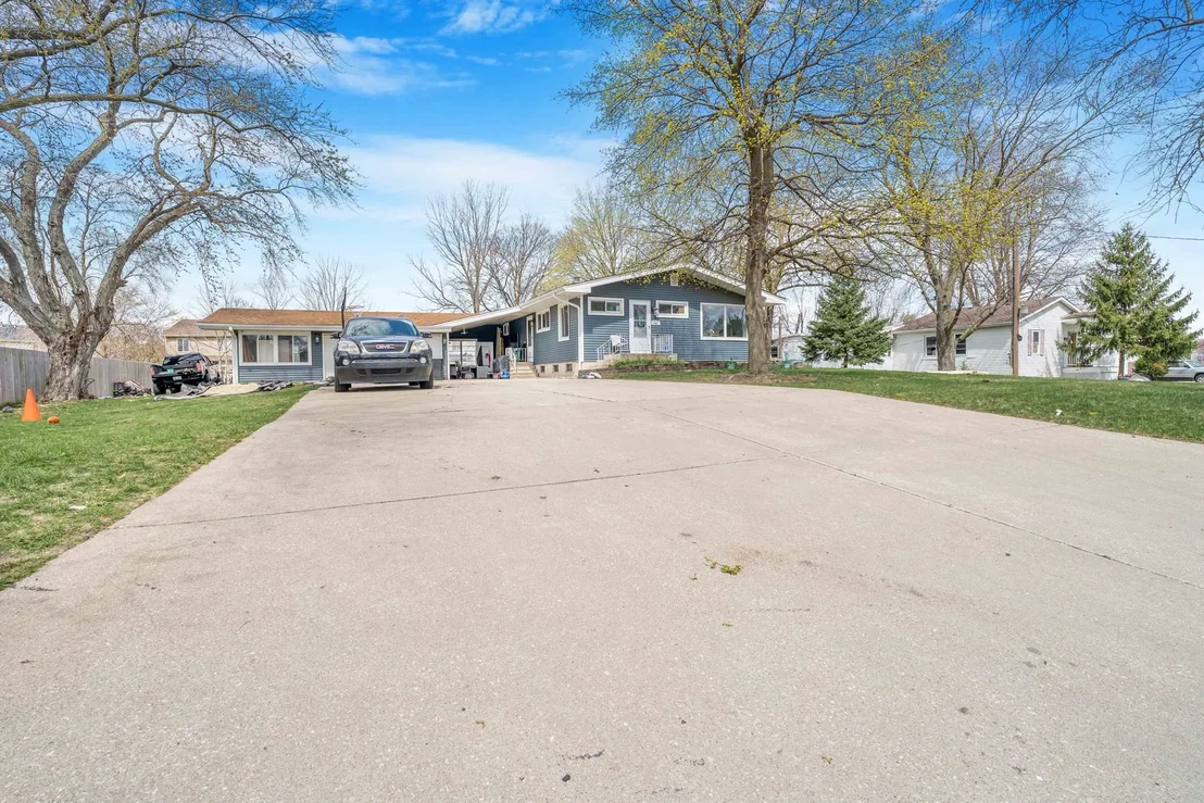 Photo of 22252 W Taylor Road