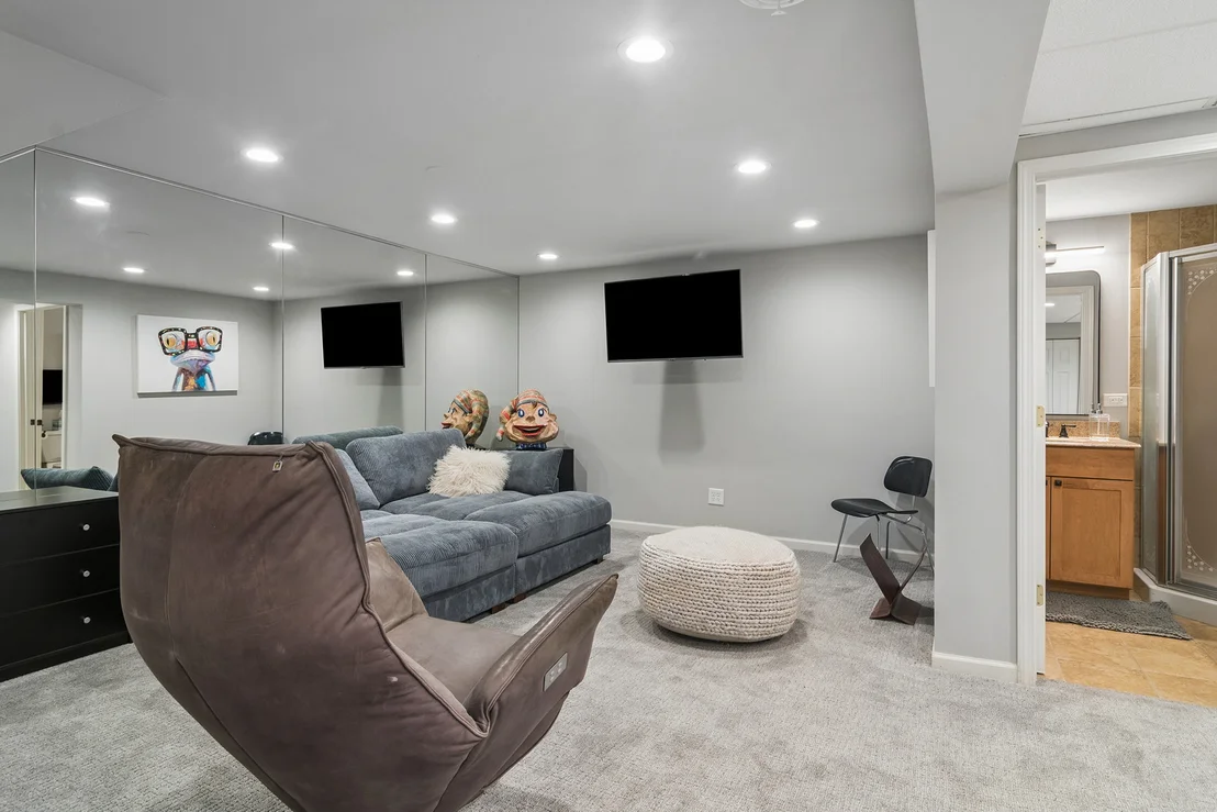 Photo of 4643 Lake Point Circle
