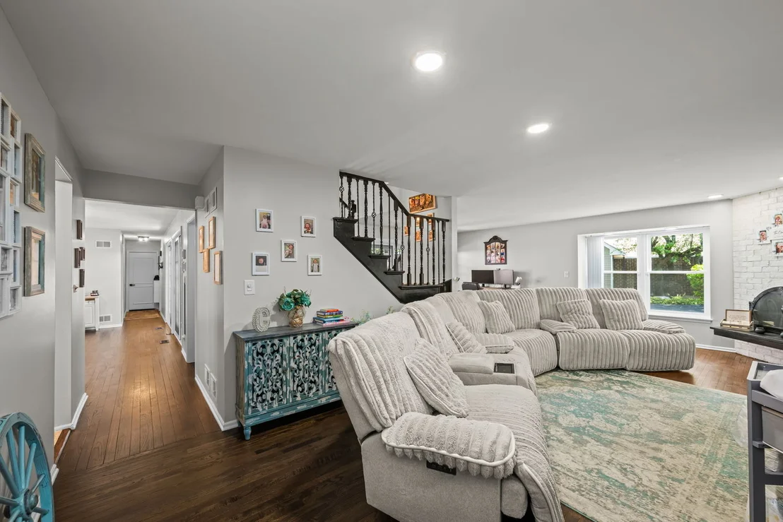 Photo of 3 Chelsea On Auburn