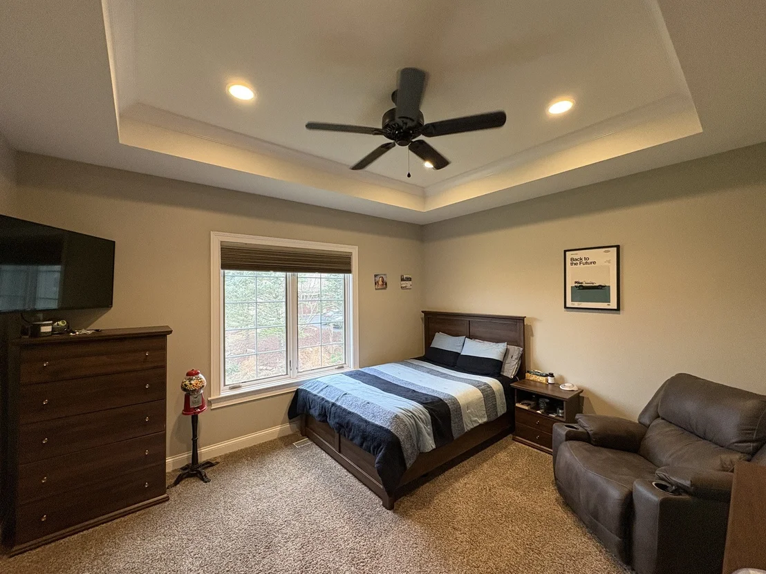Photo of 1854 W Forestview Drive