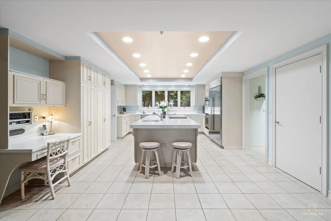 Photo of 1725 Persimmon Drive