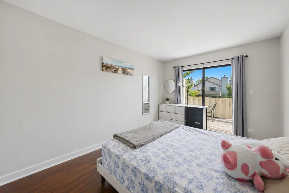 Photo of 216 Whitewood Drive