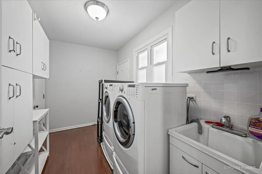 Photo of 858 SHOREWOOD Drive