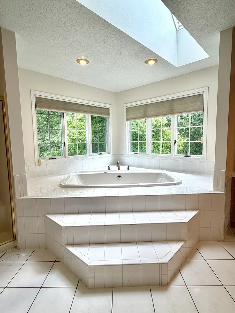 Photo of 2202 Meadows Drive