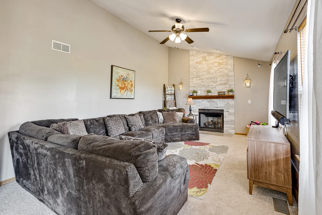 Photo of 775 Hyacinth Lane