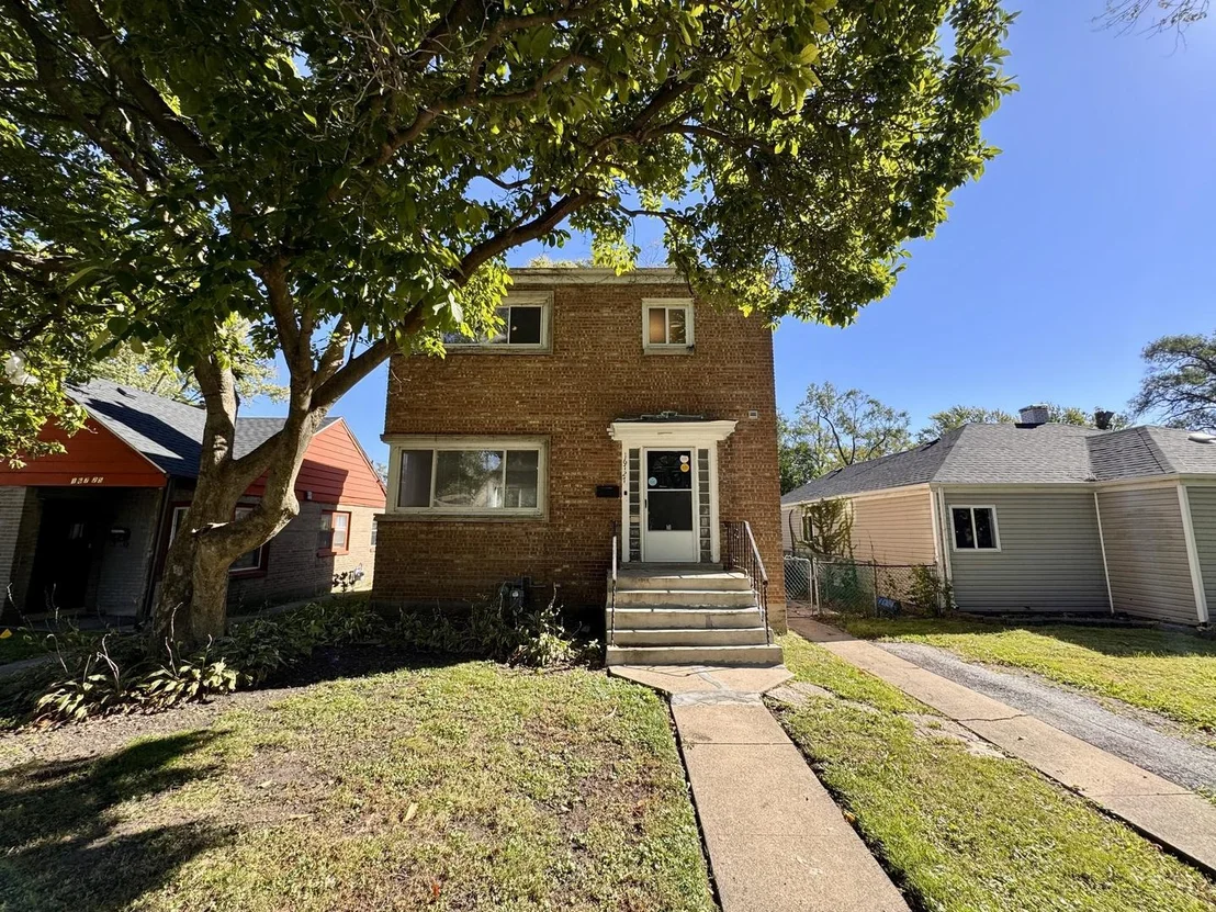 Photo of 16727 Head Avenue
